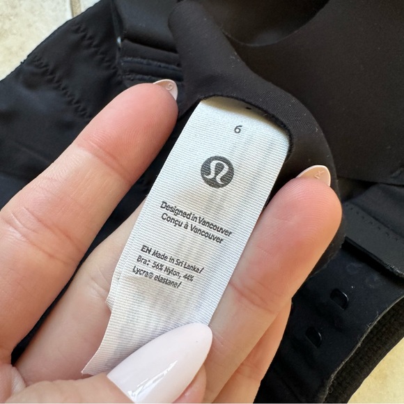 Lululemon Ultralu Square-Neck Workout Bra *Medium Support - Picture 4 of 5